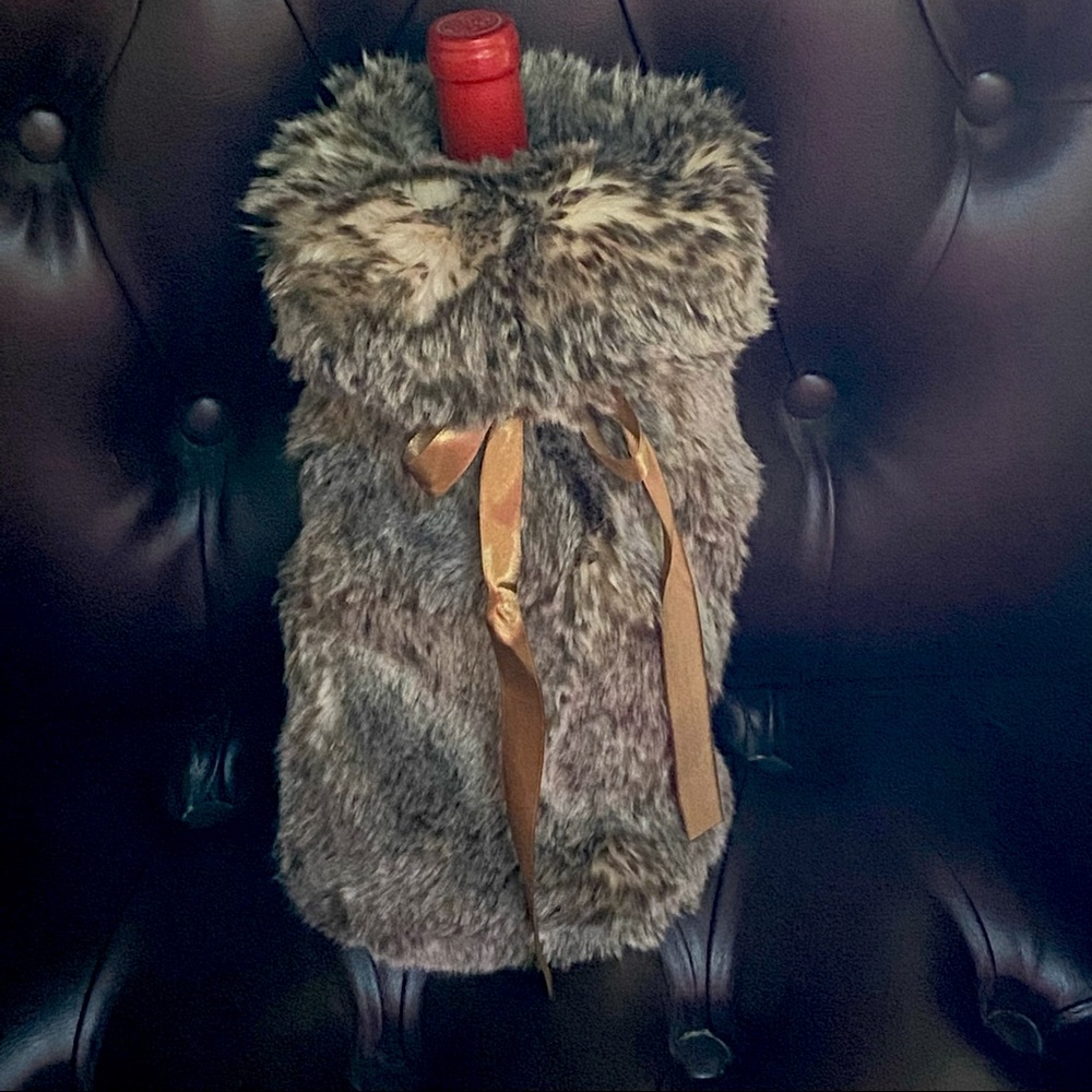 Wine bag for gift gold ribbon Faux fur fully lined great present
